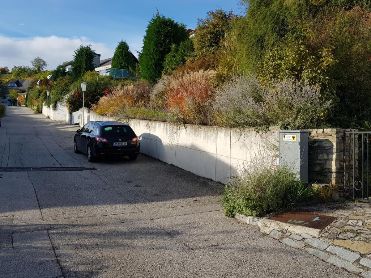 Ferienwohnung Blick über Krems mit Terrasse Exterior foto